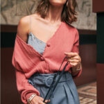 Buttoned loose knit cardigan sweater - Image 3